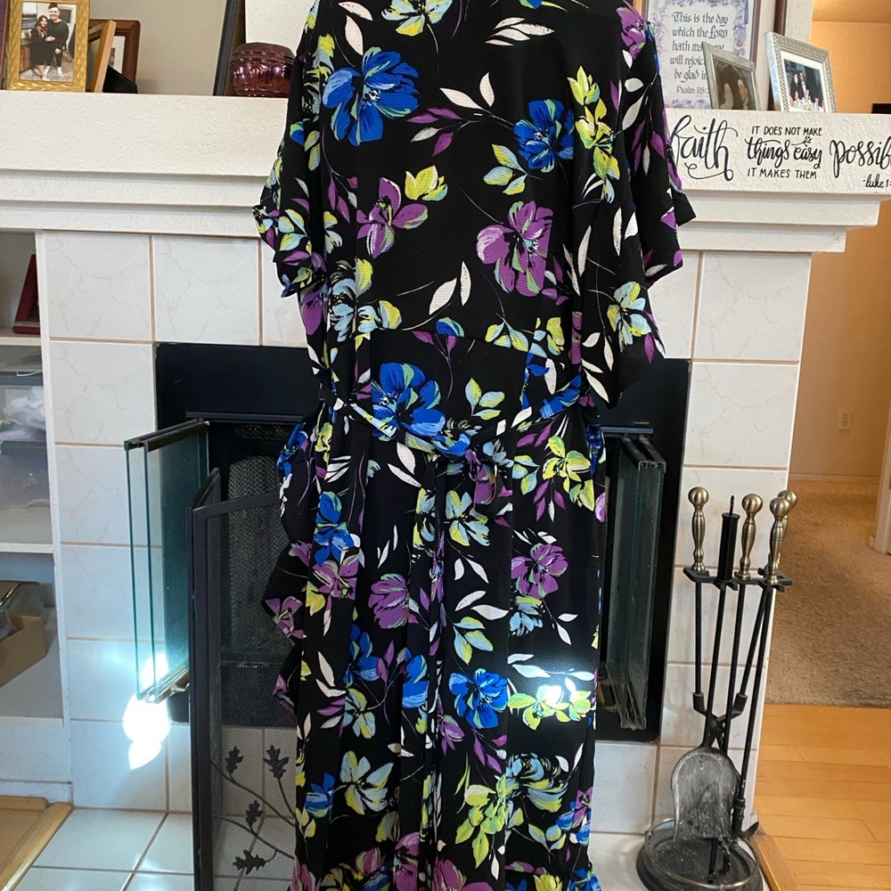 Loralette Dress It’s a Wrap, Midi, Color:  Black W/ Fable Floral Print 22/24 - Picture 7 of 9